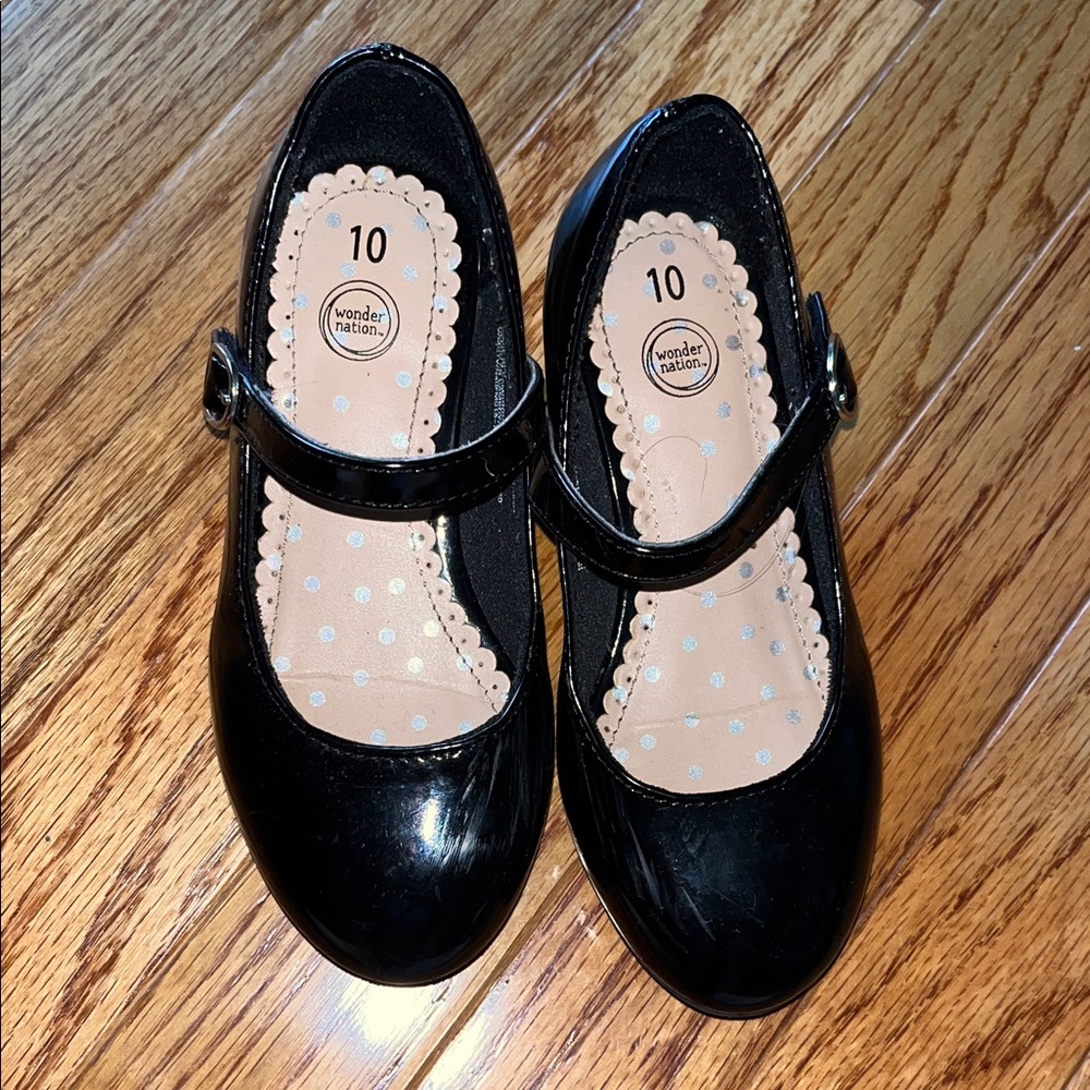 Wonder Nation Shiny Black Mary Jane Shoes - Picture 2 of 9